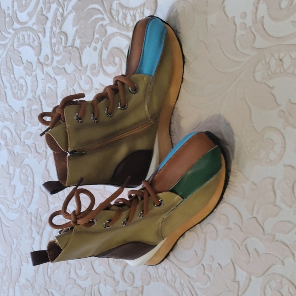 New mixed colored boots.